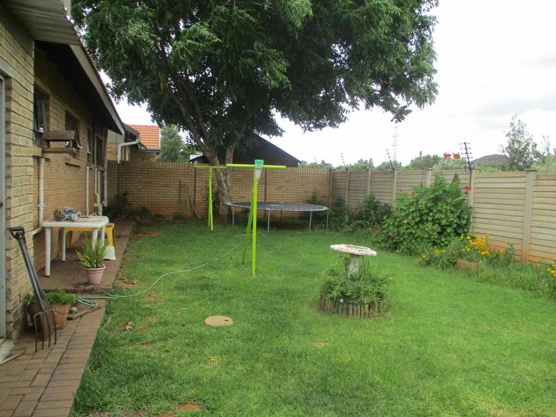 3 Bedroom Property for Sale in Langenhovenpark Free State